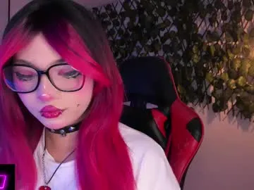 kitty_gang — GOAL: Sensual dance + striptease  [111 tokens remaining] I just want to ride you and cum  #squirt #lovense #feet #natural #latina