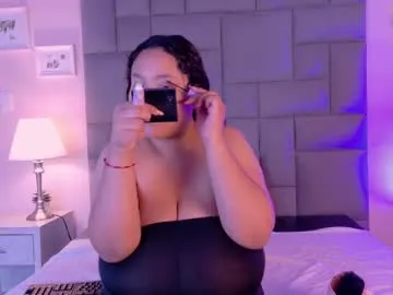 kity_hill —  CAN U MAKE MY BIGBOOBS BOUNCE FOR U ?? PLAY WITH NIPPLES 99TKS | #BIGBOOBS #BBW #CURVY #LATINA #OIL