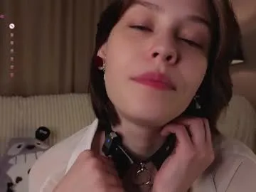krissyhei — GOAL: Lick lips [0 tokens remaining] Hey-Hey I'm Sarah Let's go have fun together #18 #teen #smalltits #new #feet