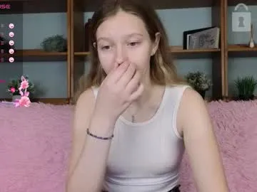 ksuhesa — Massage the chest [180 tokens left] #natural #18 #nonude #skinny #shy
