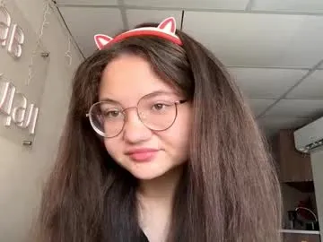 lanepucker — GOAL: tricks with my magic tongue ! Hey! My name is Alex, my fourth day here! #shy #new #18 #young #cute [25 tokens remaining]