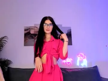 laura_coy — Hi!  Nice to be here again!  Goal: Kisses  #tease #shy #erotic #petite #natural [11 tokens remaining]