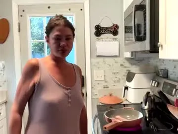 lexilovexhunghandsome — Cook early dinner with me #curvy #slut #wife #smoke #c2c