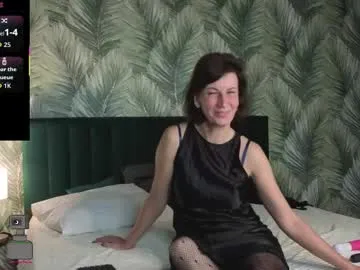 lia_reyn — GOAL: Take off your tights [97 tokens remaining] Everyone's good time of day, I'm new here and I am very interested in how you have fun here #milf #domi #dildo #deepthroat #fit