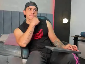 liam_walk — At 3 Goal Get Naked, At 8 Goal Jerkoff, At 15 Goal Play with Precum and At goal 20 CUM SHOW #hairy #bigcock #alpha #lovense #uncut [111 tokens remaining]