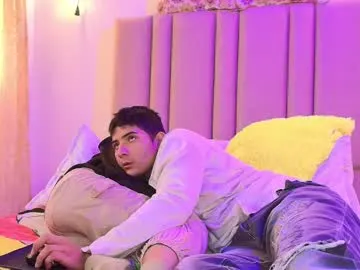 lilith_and_draven — GOAL: jerk off 5 min [178 tokens remaining] Welcome to my room! #cum #slim #squirt #couple #new #18 #smalltits
