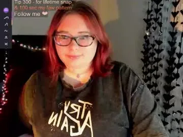 lily_lu_one — GOAL: Hand bra tease 5 min [69 tokens remaining] Welcome to my room! Lets Chat and Fun  #new #chubby #bigboobs #bigass #hairy