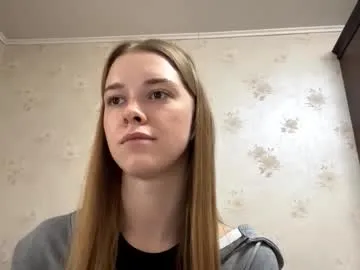 lindseysimco — Goal: air kiss!  #new #18 #shy #young #skinny [21 tokens remaining]