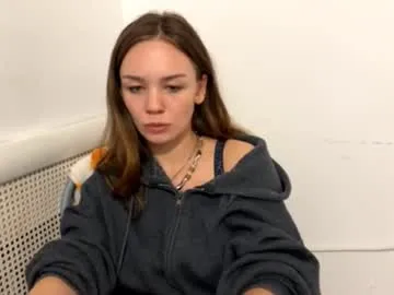 lindseytammo — Goal: Sexually lick my finger /My name is Kate, new experience to me, hope it turns out well. #bigboobs #young #teen #bigass #lovense [44 tokens remaining]