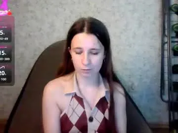 linnsweety — underboobs [68 tokens left] Hey!I'd be happy to play with you and show you what I can do. #redhead #tease #dirtytalk #bigass #squirt