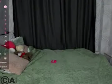 livelyluna — GOAL: Massage tits [229 tokens remaining] Welcome to my room! #feet #blonde #redhead #lovense #new