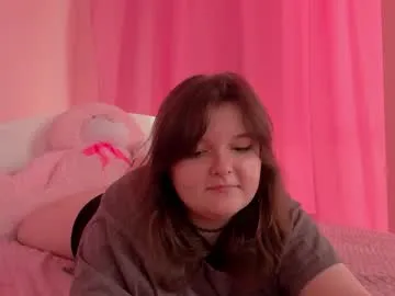 lizameaw — chat w me <3 #new  #young  #18  #shy #cute