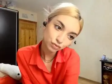 loisepadovano — i'm Amelia and #new here #shy #skinny #teen #18 Goal : Show piercing in the Tongue^^ [16 tokens remaining]