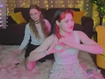 louannbisignano — Riley here! Goal - TITTY HEART !!! im #new here #18 y.o little bit #shy but i have a #bigass and i like to #dance  [15 tokens remaining]