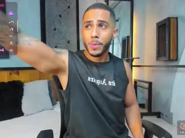 lucaswattsons — GOAL: cum show [991 tokens remaining]  Welcome guys  #lovense #bigdick #anal #latino #muscle