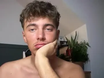luciancrowe — 50% off Onlyfriends - link in bioo #18 #twink #british #hung