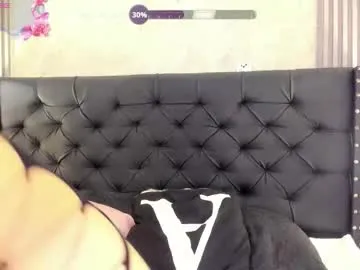 luna__dance — GOAL: Show pussy near cam [29 tokens remaining] Hi im Luna converts your fantasies into reality with me #redhead #bigass #saliva #smalltits #skinny