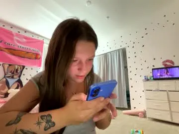 luvkendall — Freechat on Chaturbate