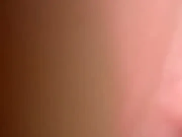 luvtobenude21 — Goal 1 : Take off shirt (12 tokens remaining) #naked #smallpenis