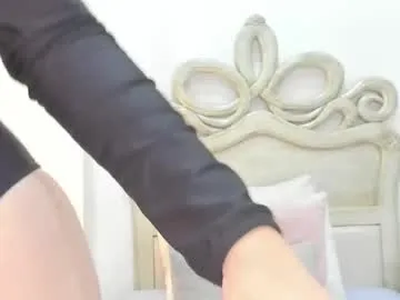 madelain_smith — GOAL: Open legs and touch pussy [120 tokens remaining] Hii babyStart my day with a big orgasm #daddy #ass #skinny #latina #smalltits