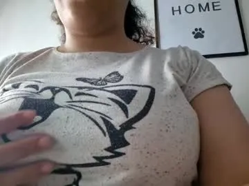 madellein — Hola mi amor #bigboobs #milf #pregnant  #bigass #milk   #pussy #milk #milkboobs