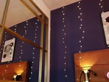 mahia_queen — naked [430 tokens left] 