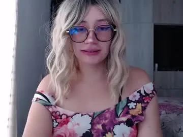 mariana124_ — oil on tits [120 tokens left] #natural #glasses #lovenselush #braces #smalltits