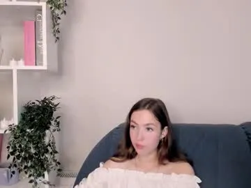 marileenevius — hey im evelin^^ its my 2 day   goal: body tour  #shy #brunette #feet #young #new [23 tokens remaining]