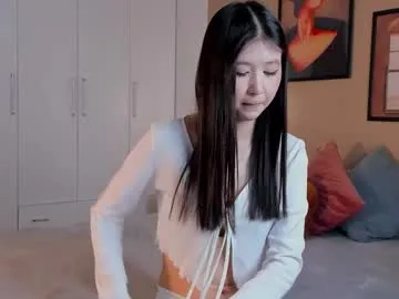 marunaki — Goal -  spread legs on the bed =)  /Hello I am #new here <3 Lets be friends:) #asian #tease #shy  #smalltits [155 tokens remaining]