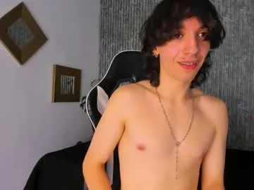 max__hill — GOAL: Show Hot Cock Close [13 tokens remaining] Welcome to my room! #twink #new #young #cum #gay