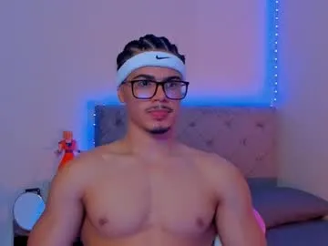 maxiimus__ — #cum #latino #muscle #bigass #bigdick BIG CUM [1500 tokens remaining]