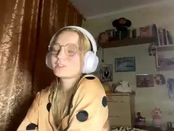 maybelleensminger — Goal: Flash pussy for a 1st time  | I'm Lola #18 i'm #young and #teen  a little #shy and #skinny [755 tokens remaining]