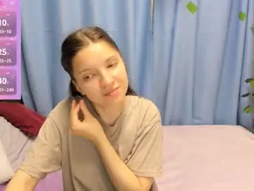 melanie_grant — GOAL: Make these nipples stand [222 tokens remaining] Fav vibe:102530 #young #18 #skinny #smalltits #pantyhose