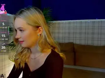 melanie_ryer — Make my T-shirt wet [449 tokens left] Hello everyone, my name is Melanie!Thanks for the 13,000 subscribers, I love you very much! #shy #new #blonde #18 #feet