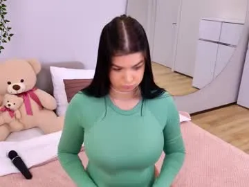 melaniecarterr — Goal 1 : show Feet #feet  #bigass #bigboobs #shy #natural (58 tokens remaining) I'm very hot 