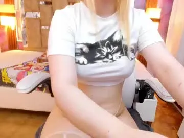 melody_lollii — GOAL: Show and spit boobs [35 tokens remaining] Welcome to my room! #asian #blonde #smalltits #18 #petite