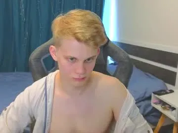 meow_mickey — Take off shirt [199 tokens left] #uncut #cute #bigass #twink