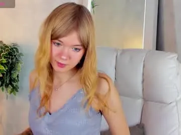 mia_liwis — GOAL: Lick your finger [19 tokens remaining] Welcome to my room! #18 #blonde #new #lovense #german
