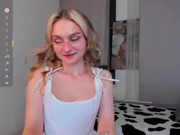 michellecoy — Hey cuties! #18 I'm playful, love a good vibe, and hope you're here for the same! - Goal: make my ass red [112 tokens left] #petite #blonde #daddysgirl #cosplay