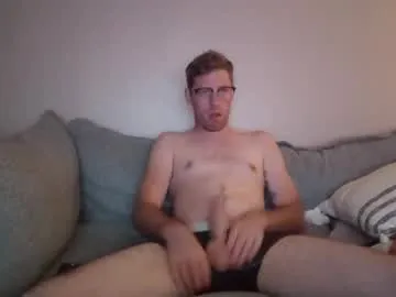 mileshhh — Mileshhh's room, show me your tits, watch me cum!