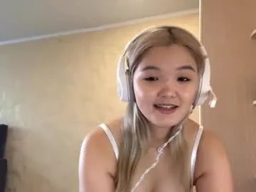mingmcclave — GOAL: Bite and like my lips [11 tokens remaining] Welcome to my room! #asian #18 #new #bigboobs #bigass