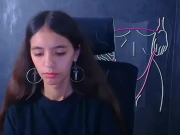 miri_miss — GOAL: Undress me in private [500 tokens remaining] Welcome to my room! #cute #teen #18 #shy #skinny