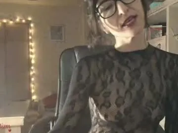 missmagnetizm — Let's play, name the game!   #new #young #natural #feet #smalltits [669 tokens remaining]