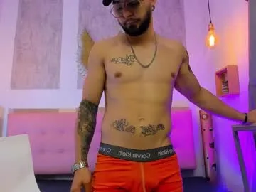 mr_dominik — Ready to lose yourself in my body [39 tokens left] #muscle #tattoo #latino #cum #athletic Today I will have a lot of fun, do you dare to join?
