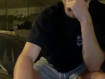 mr_slim_daddy — Welcome to my room! - Goal: Let this Cock explode! [500 tokens left]