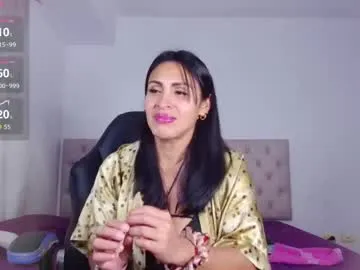 ms_freya — LOVENSE In /menu to see tipmenu  Curvy Latina MILF new here ;) #lovense #milf #latina #bigboobs #bigass