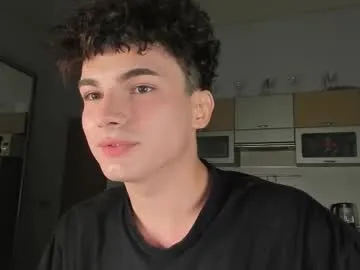 mystic_evan — CUM SHOW Hey, im Evan your boy nextdoor, will come to me? #young #cute #twink #lovense #cum [1222 tokens remaining]