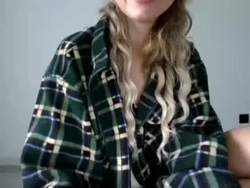 nataliexo111 — Do you want to see my breasts? [100 tokens remaining]