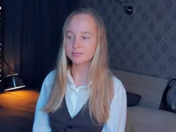 nicolavanderbie — Your little angel here! GOAL Let's start our party <3 #new #shy #18 #teen #skinny [15 tokens remaining]