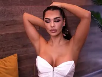 nicoledevin — boobies out make me put some saliva  - Goal: cum session #1 [225 tokens left] #new #boobies #ass #hot #finger